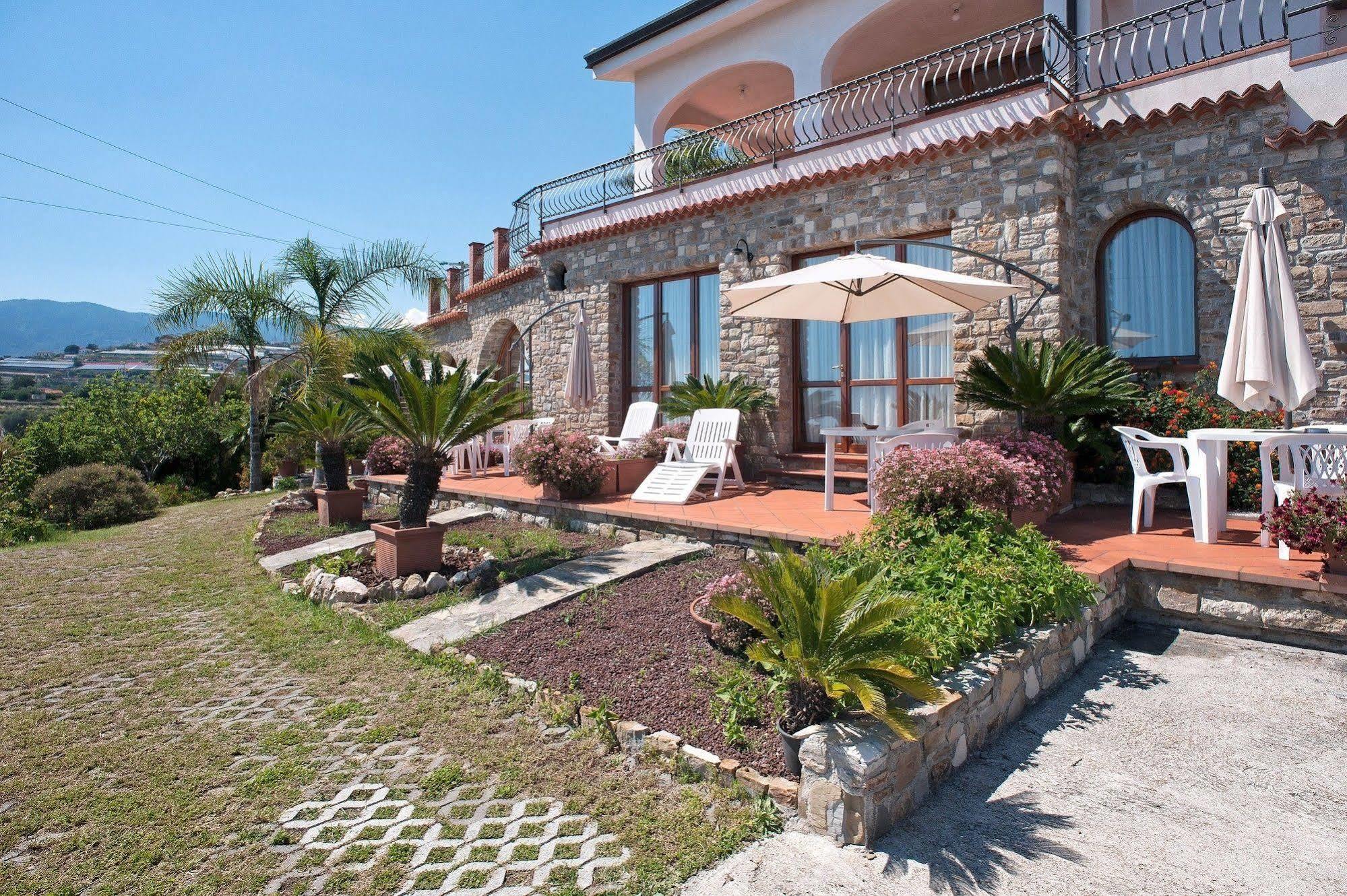 Le Terrazze Appartamenti Vacanze Sanremo Exterior photo